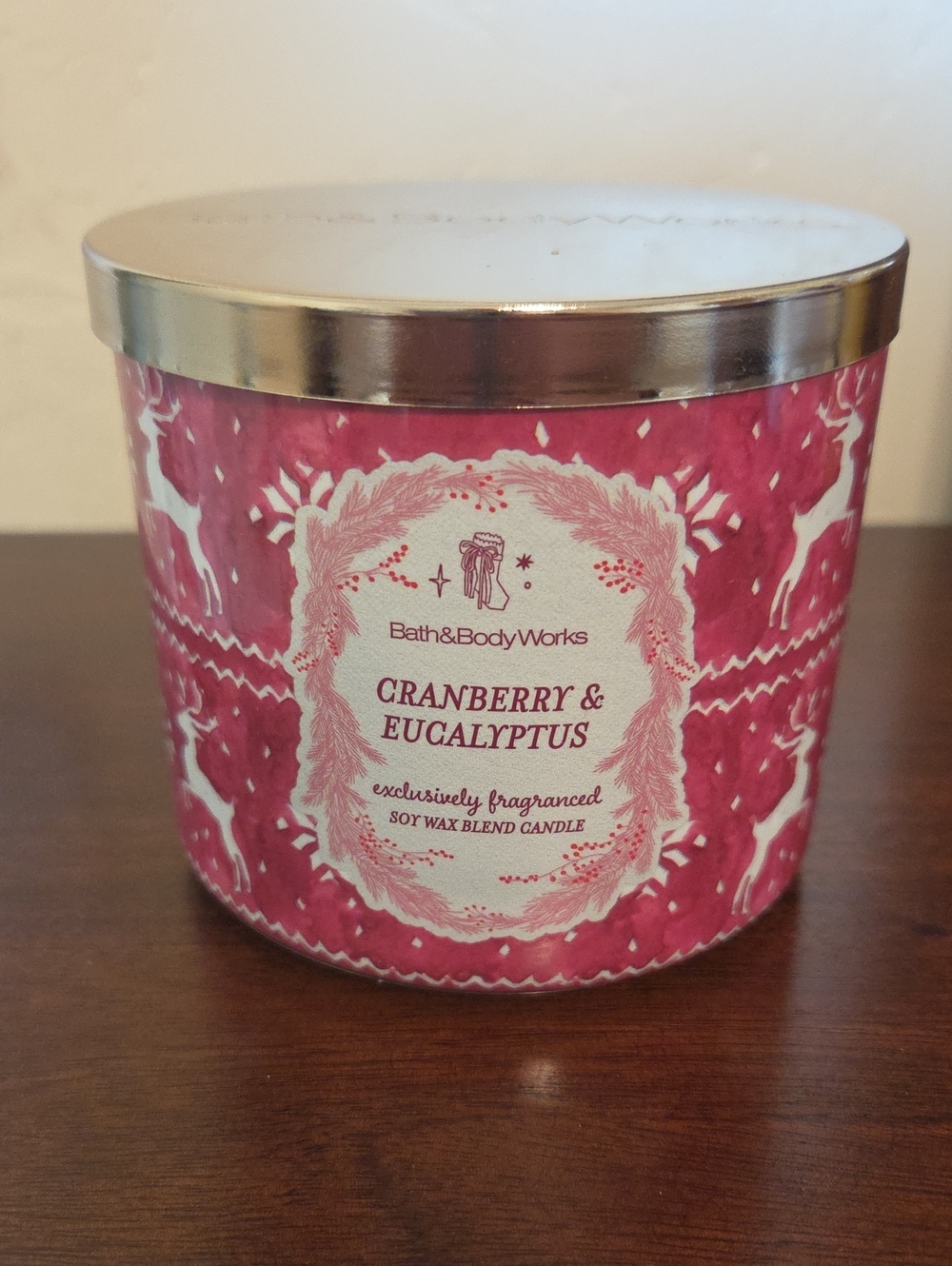 Bath & Body Works Cranberry & Eucalyptus Candle 3 Wick